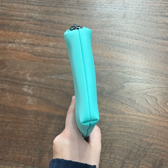 NIB CHANEL NEOPRENE MAKEUP POUCH TIFFANY BLUE - Picture 6 of 9